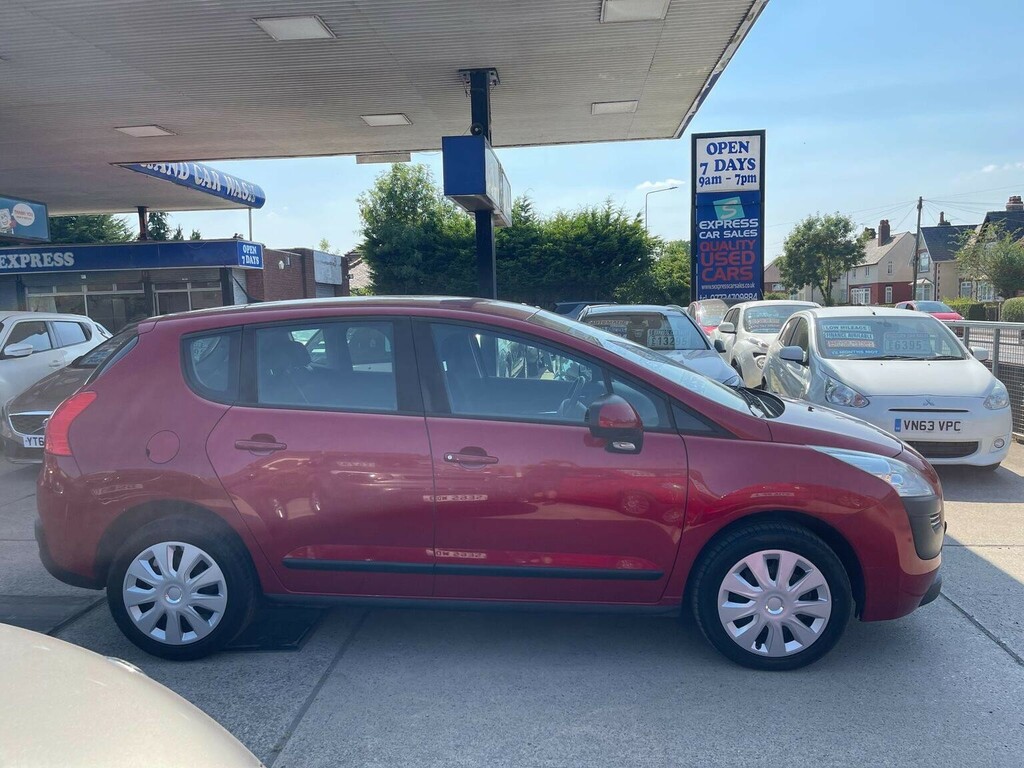 Peugeot 3008 Suv 1.6 Hdi Active Euro 5 201161 Red #3
