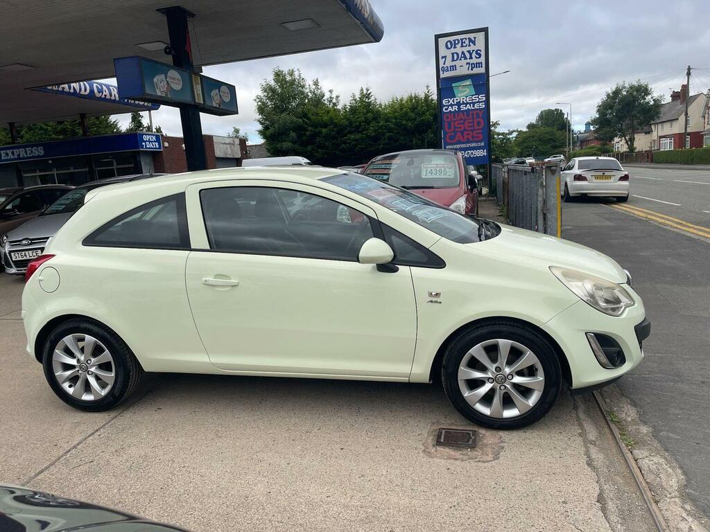 Vauxhall Corsa Hatchback 1.2 16V Active Euro 5 Ac 201212 Green #3