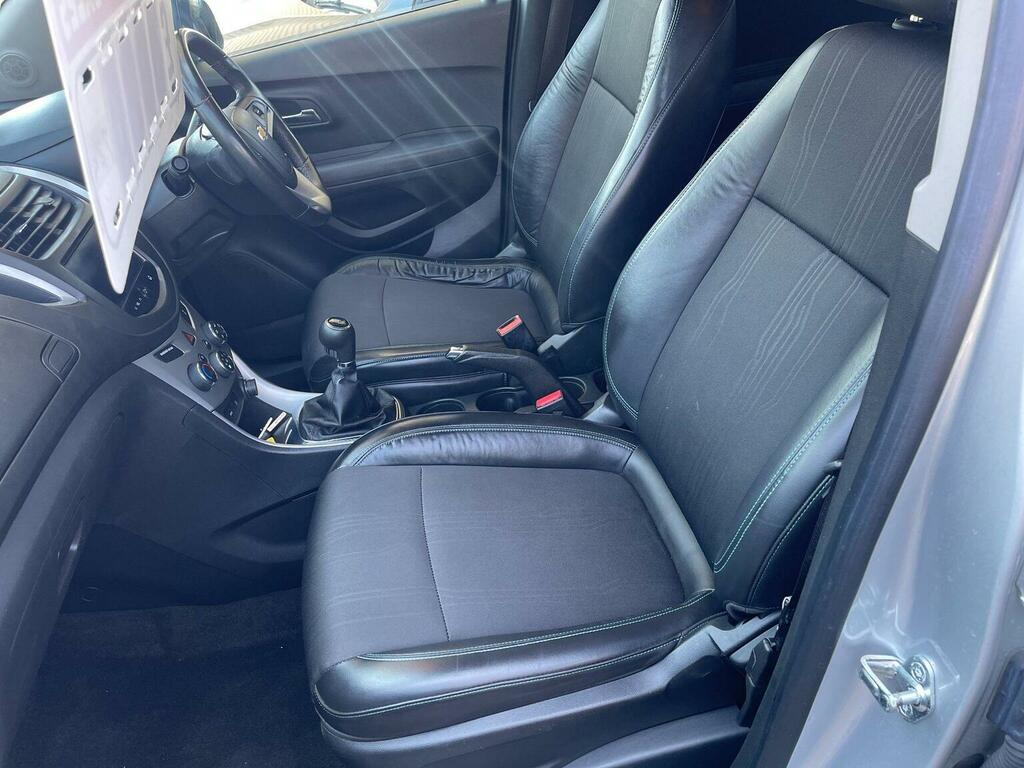 Chevrolet Trax Ls Blue #18