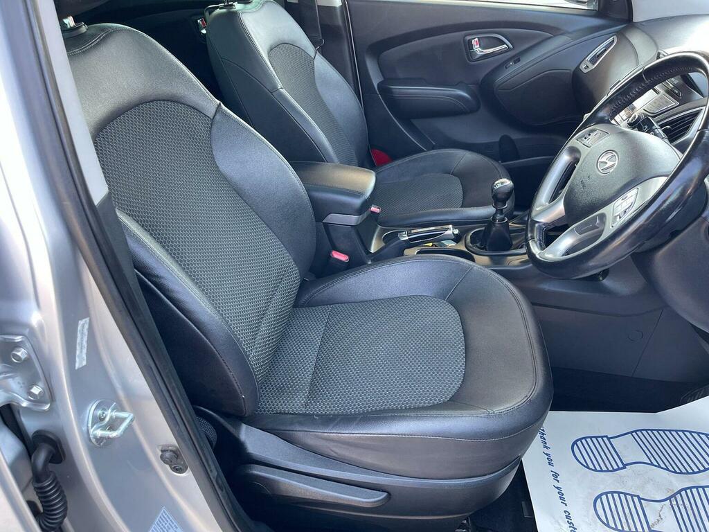 Hyundai Ix35 2L Premium White #20
