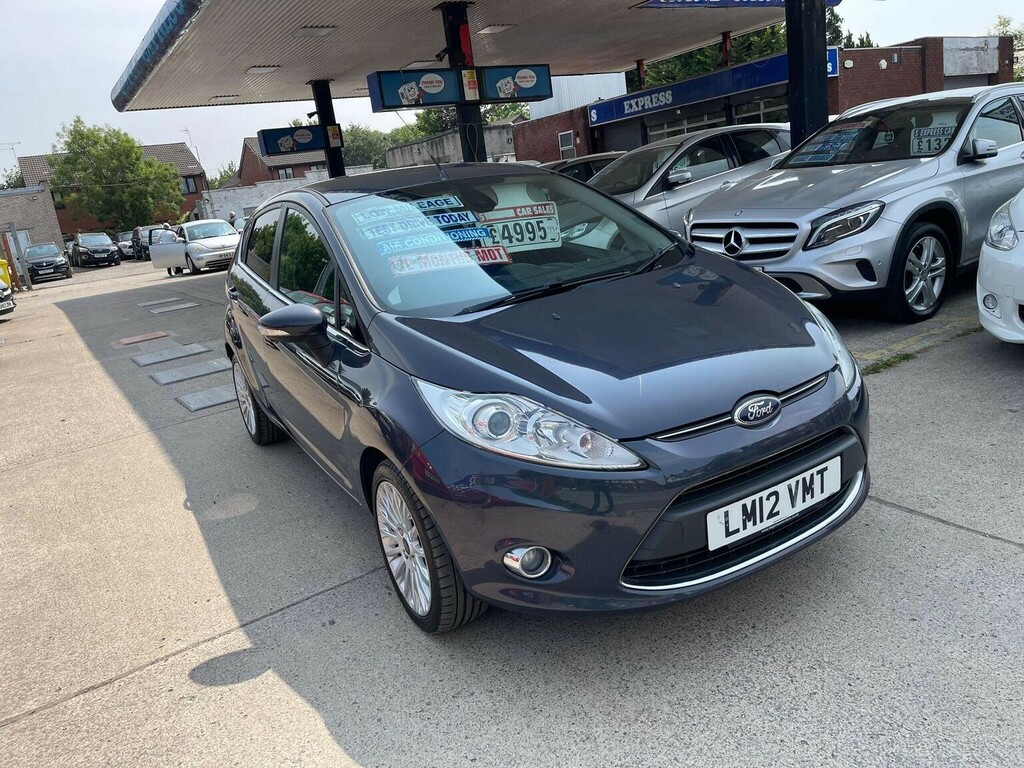 Ford Fiesta Hatchback 1.4 Titanium 201212 Grey