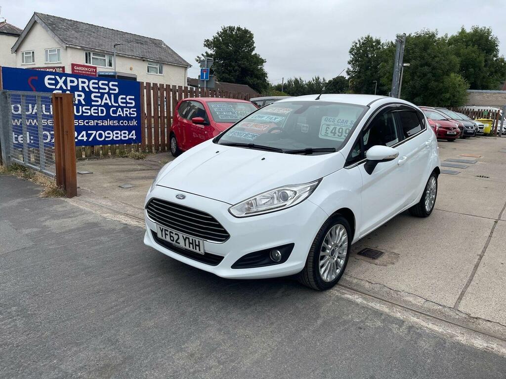 Ford Fiesta Hatchback 1.0T Ecoboost Titanium Euro 5 Ss White #4