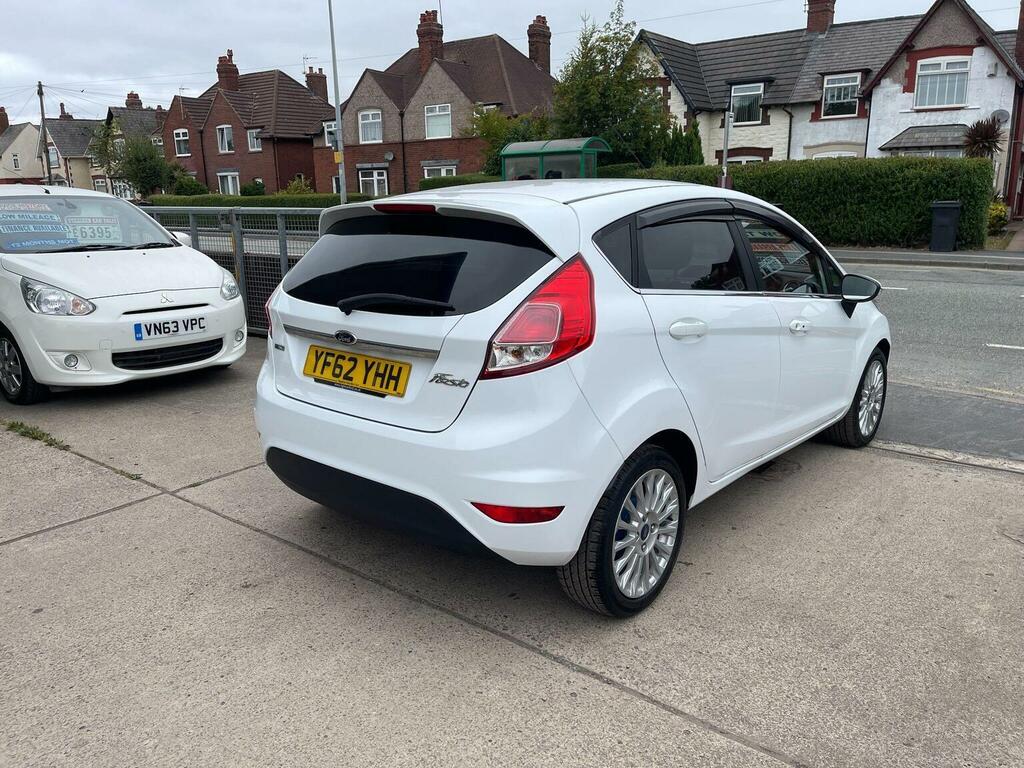 Ford Fiesta Hatchback 1.0T Ecoboost Titanium Euro 5 Ss White #2