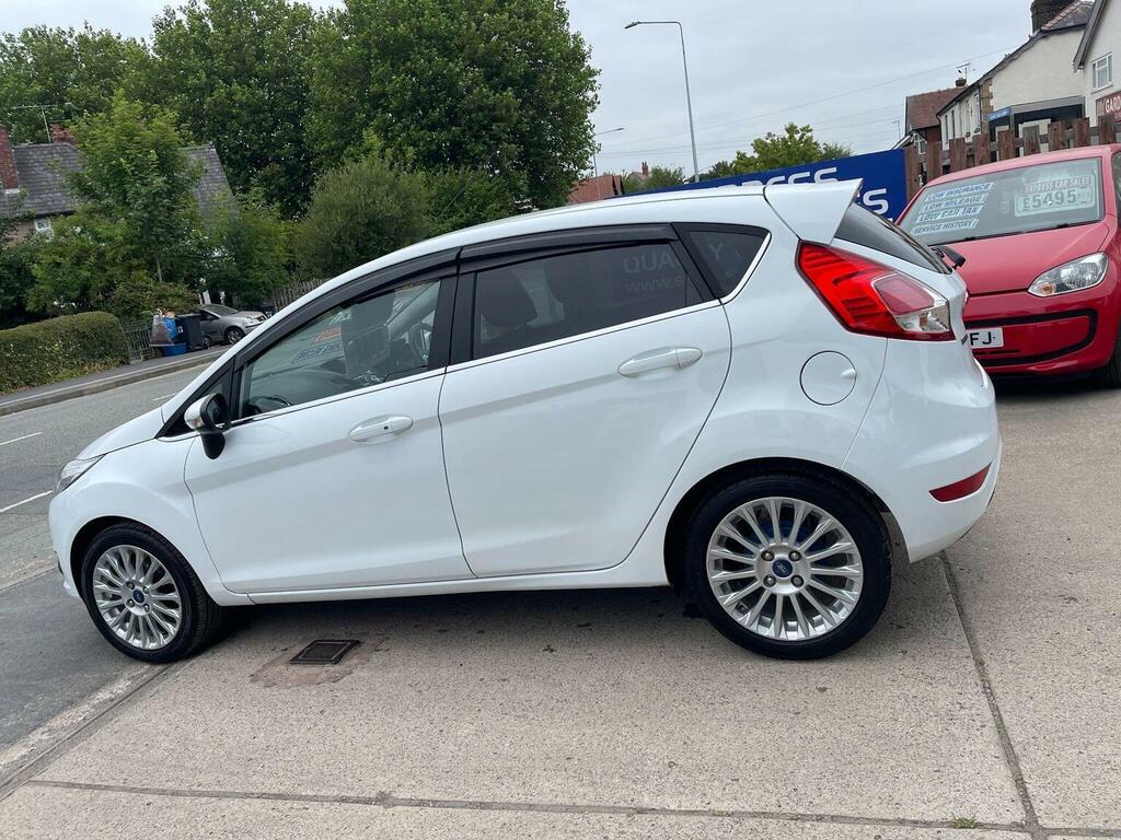Ford Fiesta Hatchback 1.0T Ecoboost Titanium Euro 5 Ss White #6