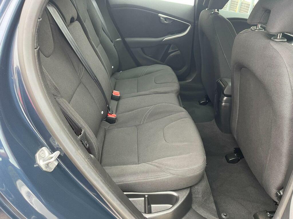 Volvo V40 1.6L Es Nav Red #11