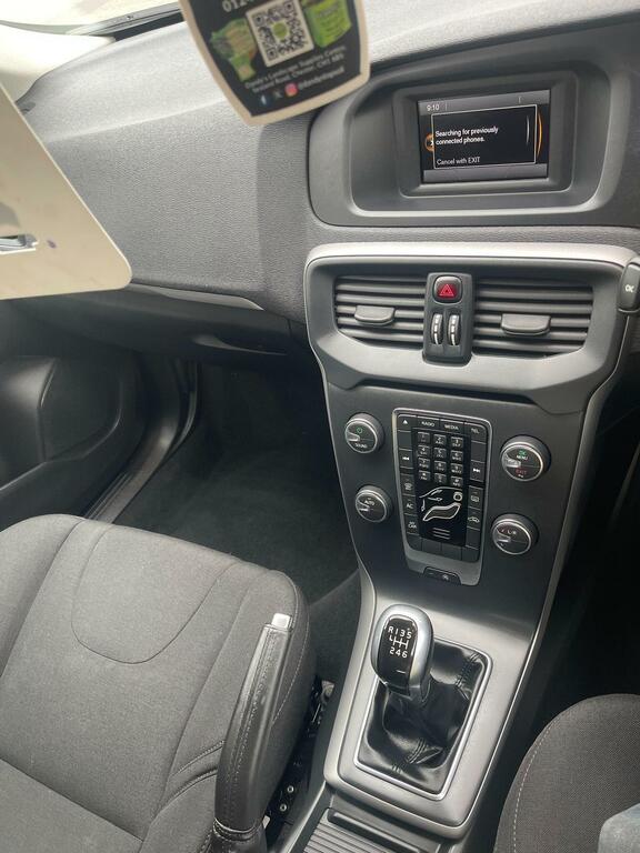 Volvo V40 1.6L Es Nav Red #8