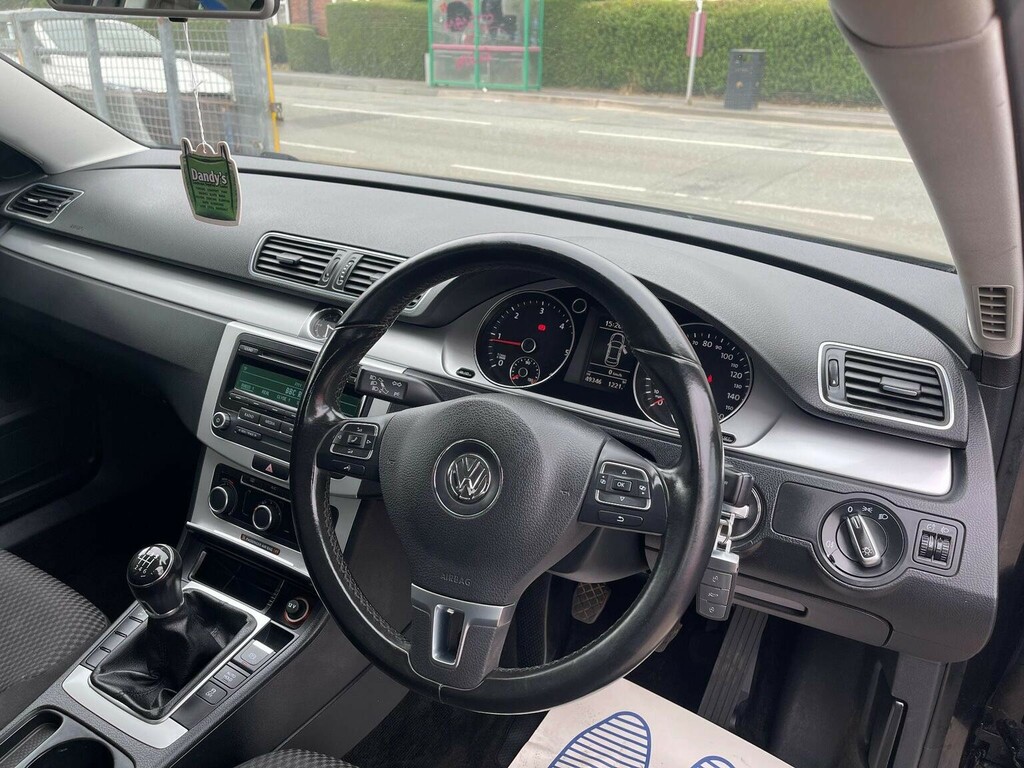 Volkswagen Passat 2.0 Tdi Bluemotion Tech S Euro 5 Ss Black #3