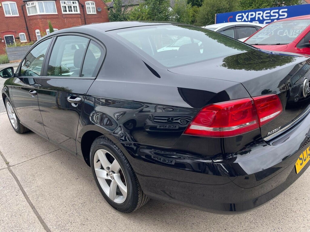Volkswagen Passat 1.6 Tdi Bluemotion Tech R-line Blue #11