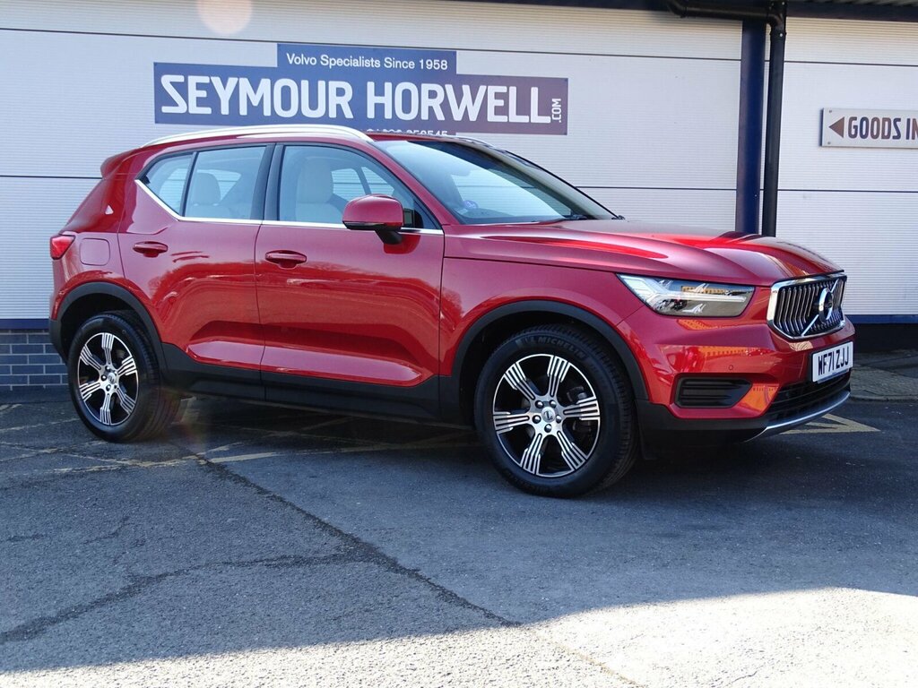 Volvo XC40 2.0 B4 Mhev Inscription Dct Euro 6 Ss Red #4