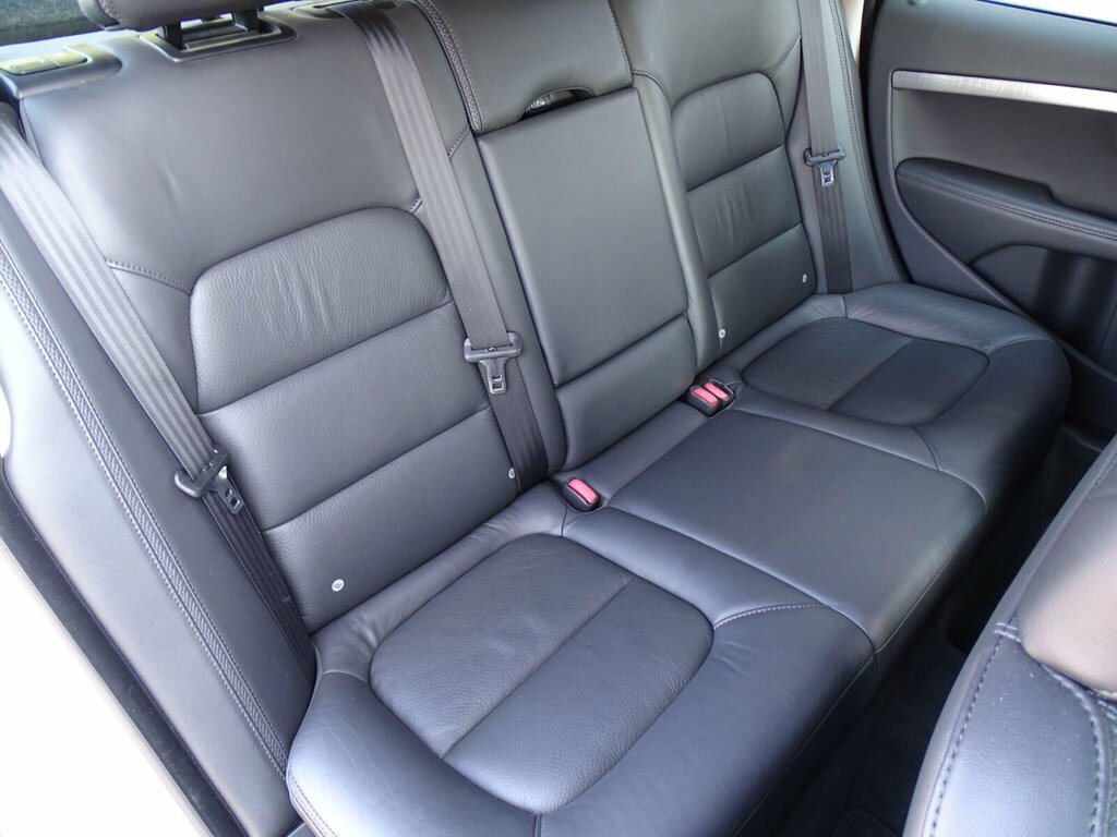 Volvo XC70 2.4 D5 Se Lux Estate Geartronic Awd Eur Black #26