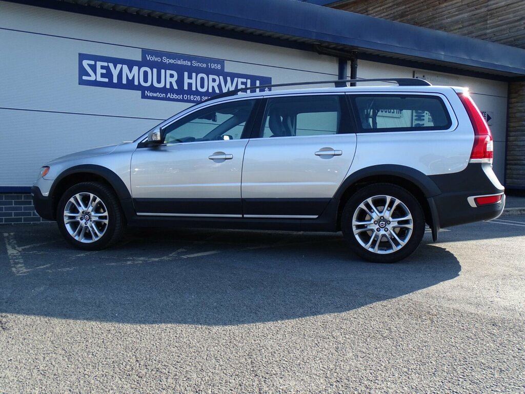 Volvo XC70 2.4 D5 Se Lux Estate Geartronic Awd Eur Black #10