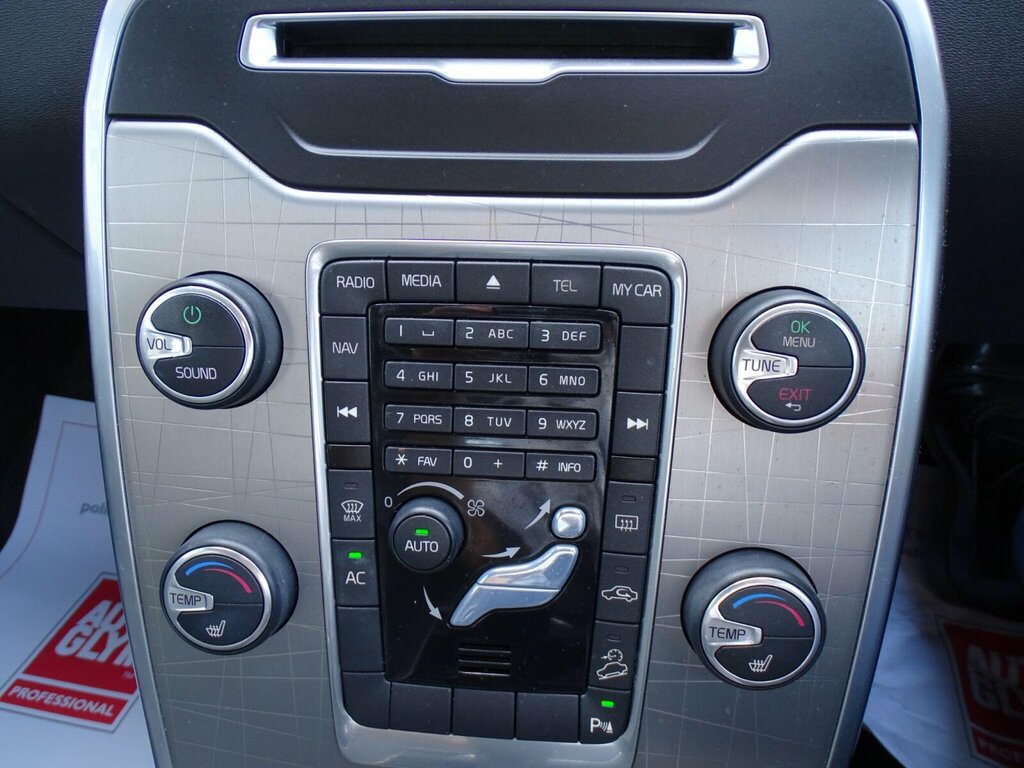 Volvo XC70 2.4 D5 Se Lux Estate Geartronic Awd Eur Black #34