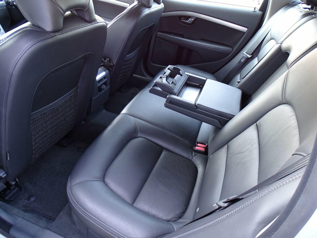 Volvo XC70 2.4 D5 Se Lux Estate Geartronic Awd Eur Black #31