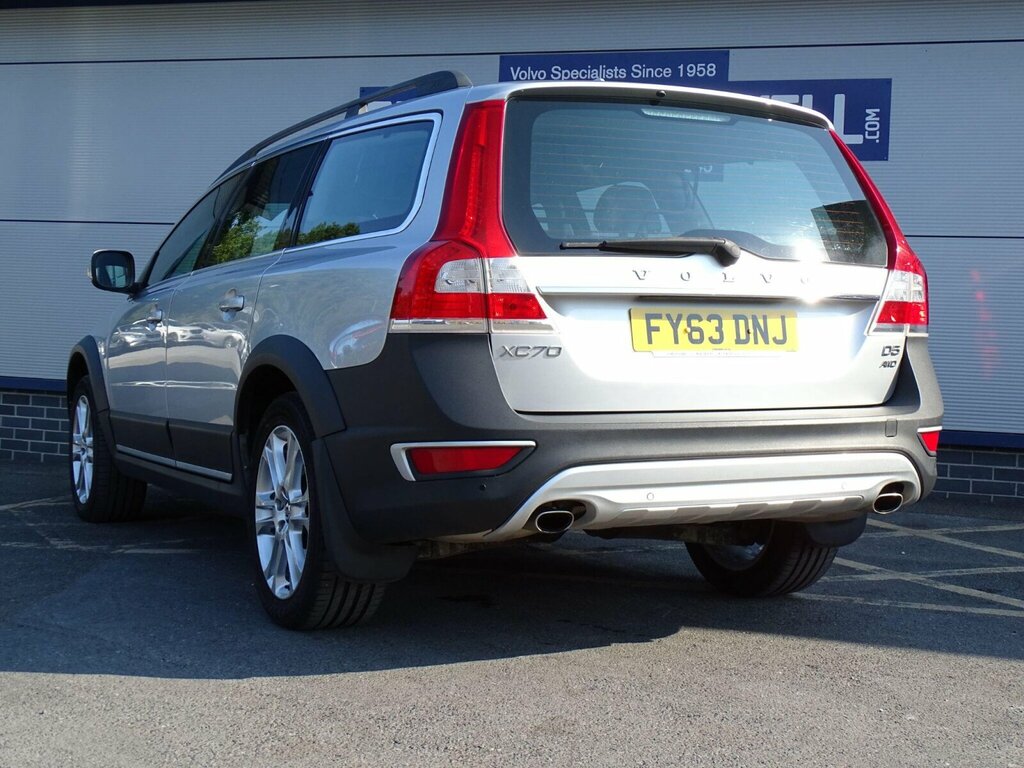 Volvo XC70 2.4 D5 Se Lux Estate Geartronic Awd Eur Black #12