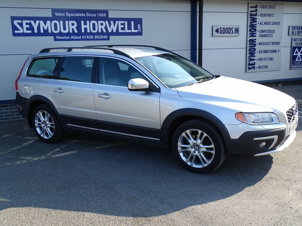 Volvo XC70 2.4 D5 Se Lux Geartronic Awd Euro 5 Silver #3
