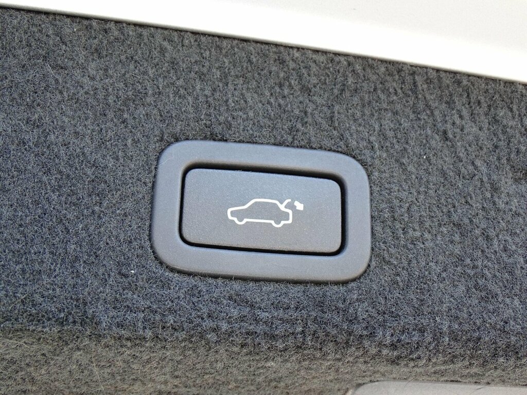 Volvo XC70 2.4 D5 Se Lux Estate Geartronic Awd Eur Black #15