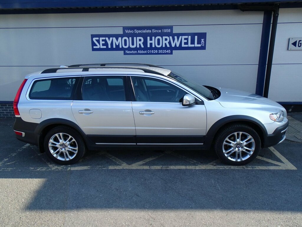 Volvo XC70 2.4 D5 Se Lux Geartronic Awd Euro 5 Silver #4