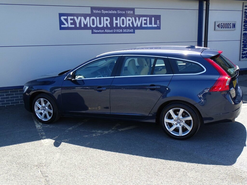 Volvo V60 2.4 D5 Se Blue #10