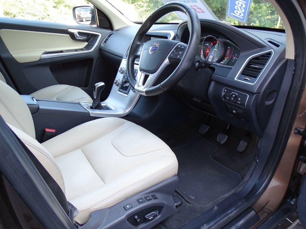 Volvo V60 2.4 D5 Se Blue #20