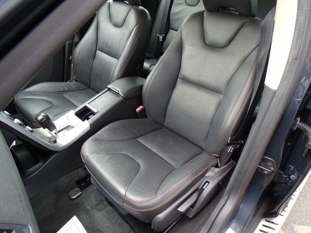 Volvo XC60 Xc60 Se Lux Awd D5 Brown #28