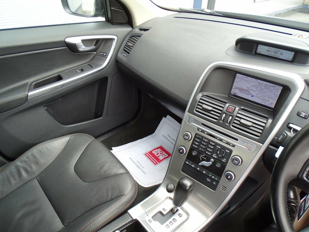 Volvo XC60 Xc60 Se Lux Awd D5 Brown #23