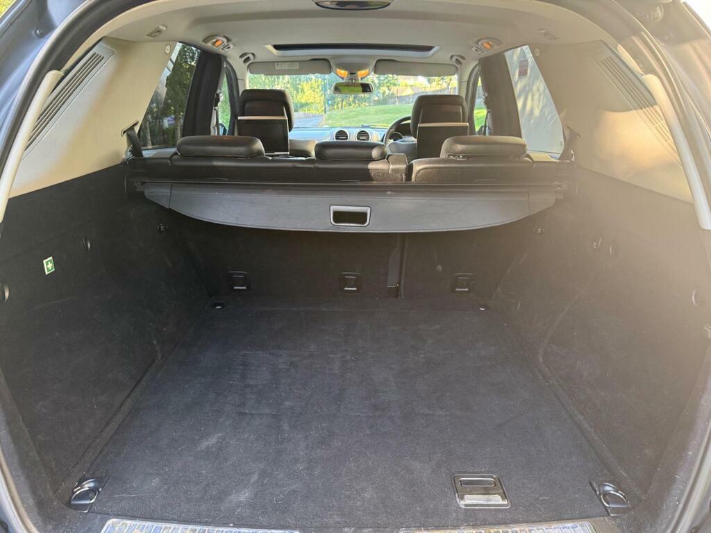 Mercedes-Benz M Class Ml 250 Bluetec 4Matic Off-road Vehicle Silver #12