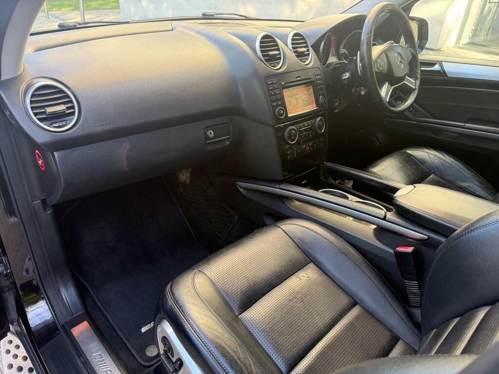 Mercedes-Benz M Class 6.3 Ml63 Amg Suv Black #2