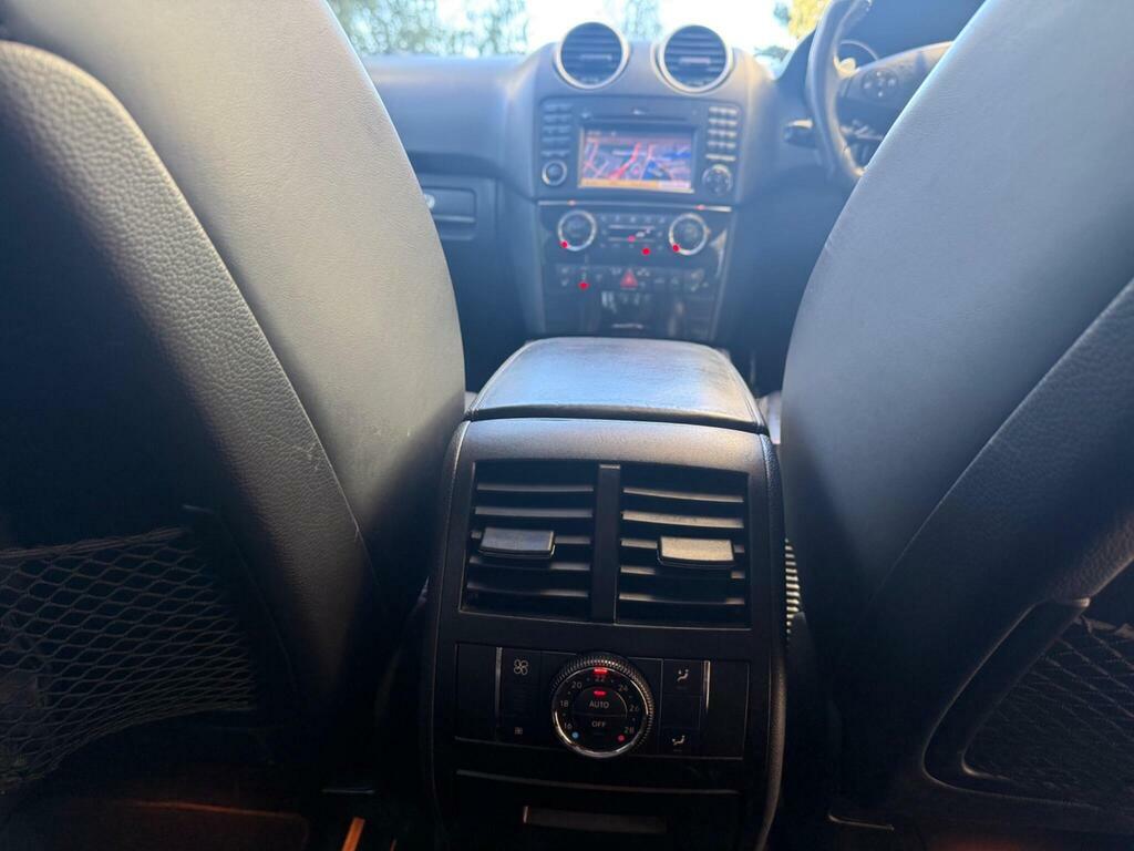 Mercedes-Benz M Class Ml 250 Bluetec 4Matic Off-road Vehicle Silver #16