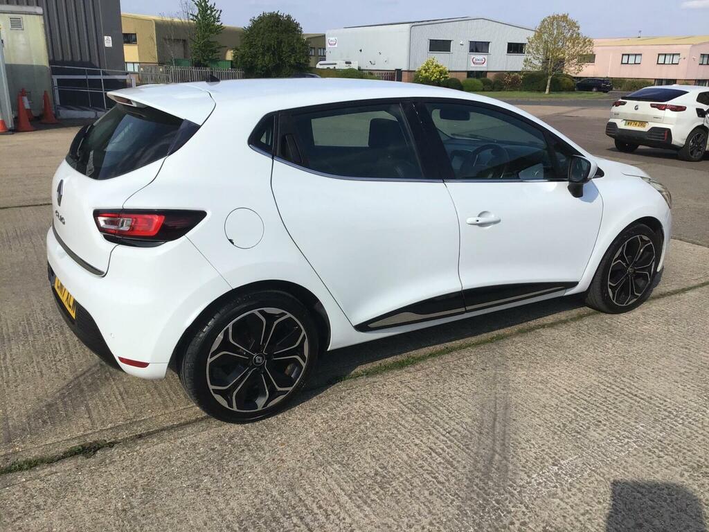 Renault Clio 1.2 16V Dynamique Nav Hatchback White #25