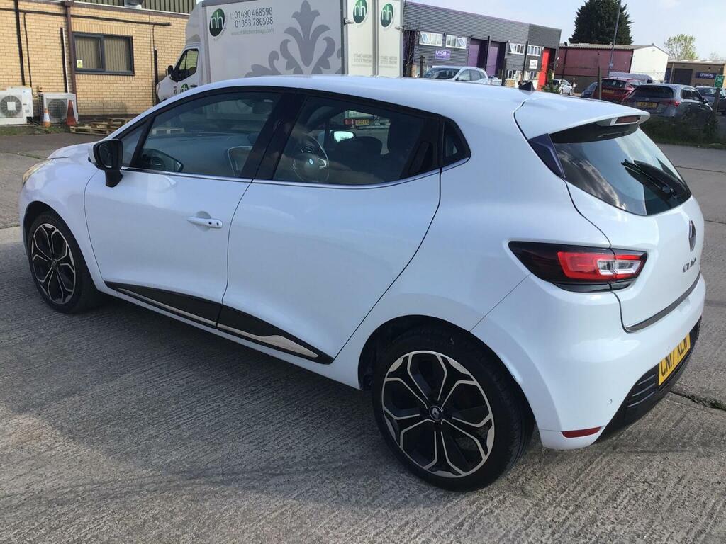 Renault Clio 1.2 16V Dynamique Nav Hatchback White #3