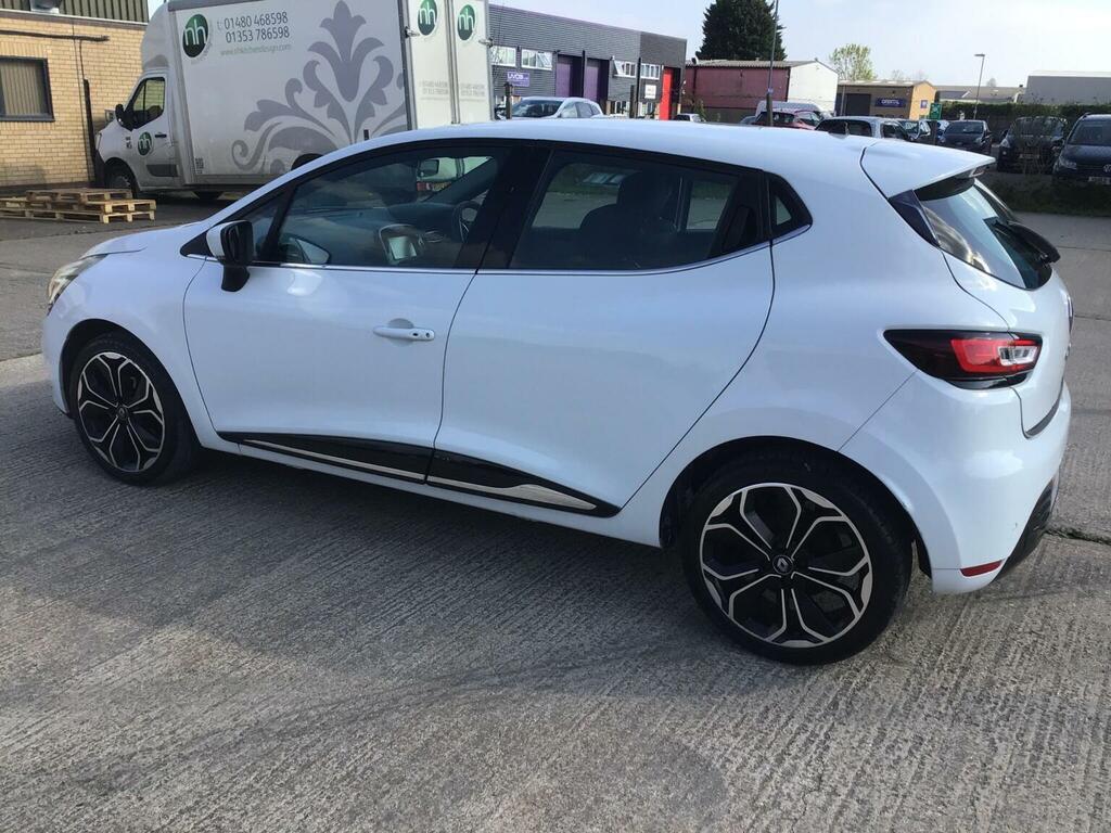 Renault Clio 1.2 16V Dynamique Nav Hatchback White #16
