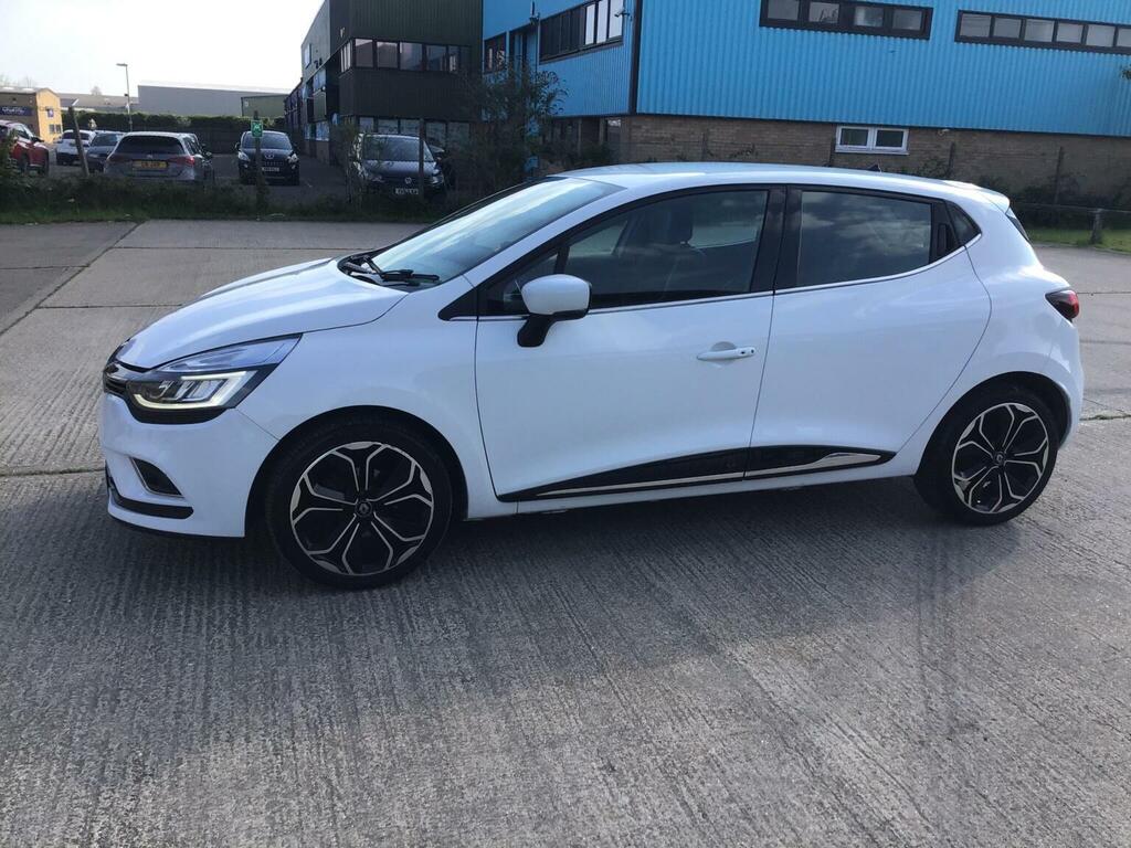 Renault Clio 1.2 16V Dynamique Nav Hatchback White #4