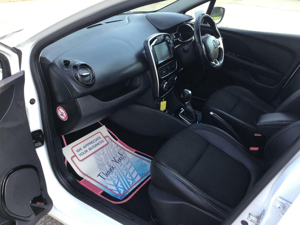 Renault Clio 1.2 16V Dynamique Nav Hatchback White #40