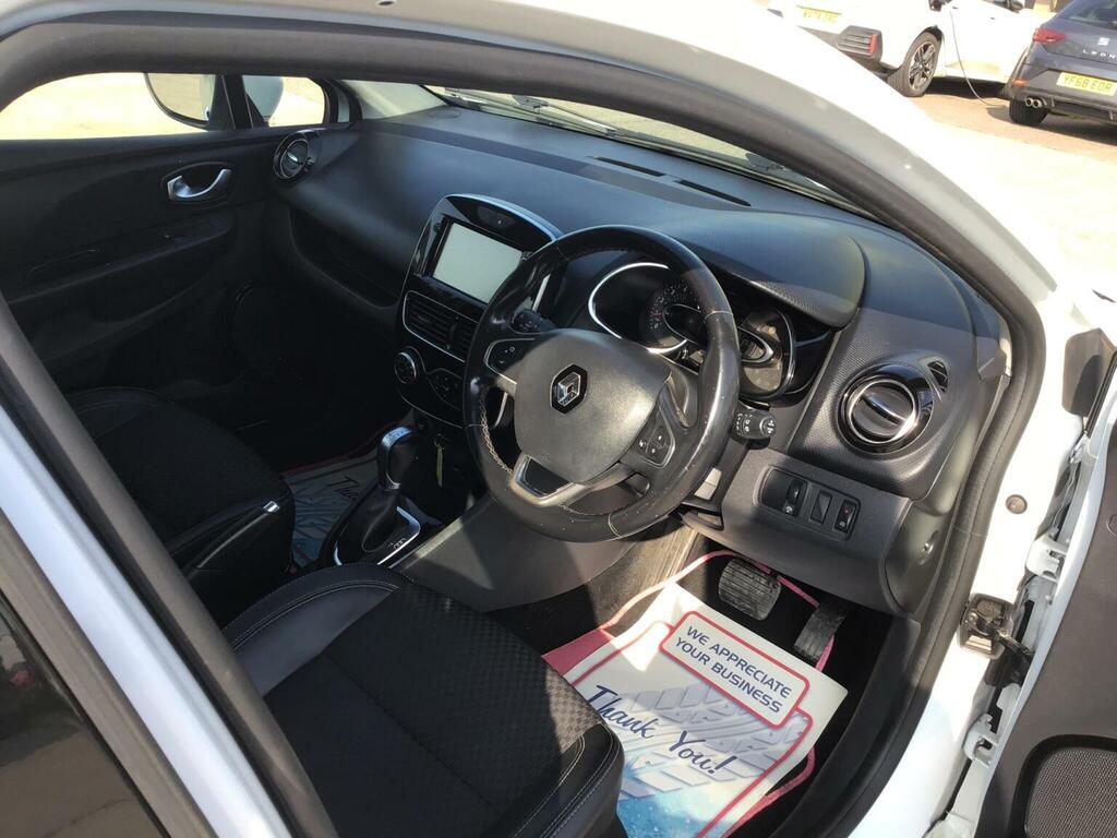 Renault Clio 1.2 16V Dynamique Nav Hatchback White #32