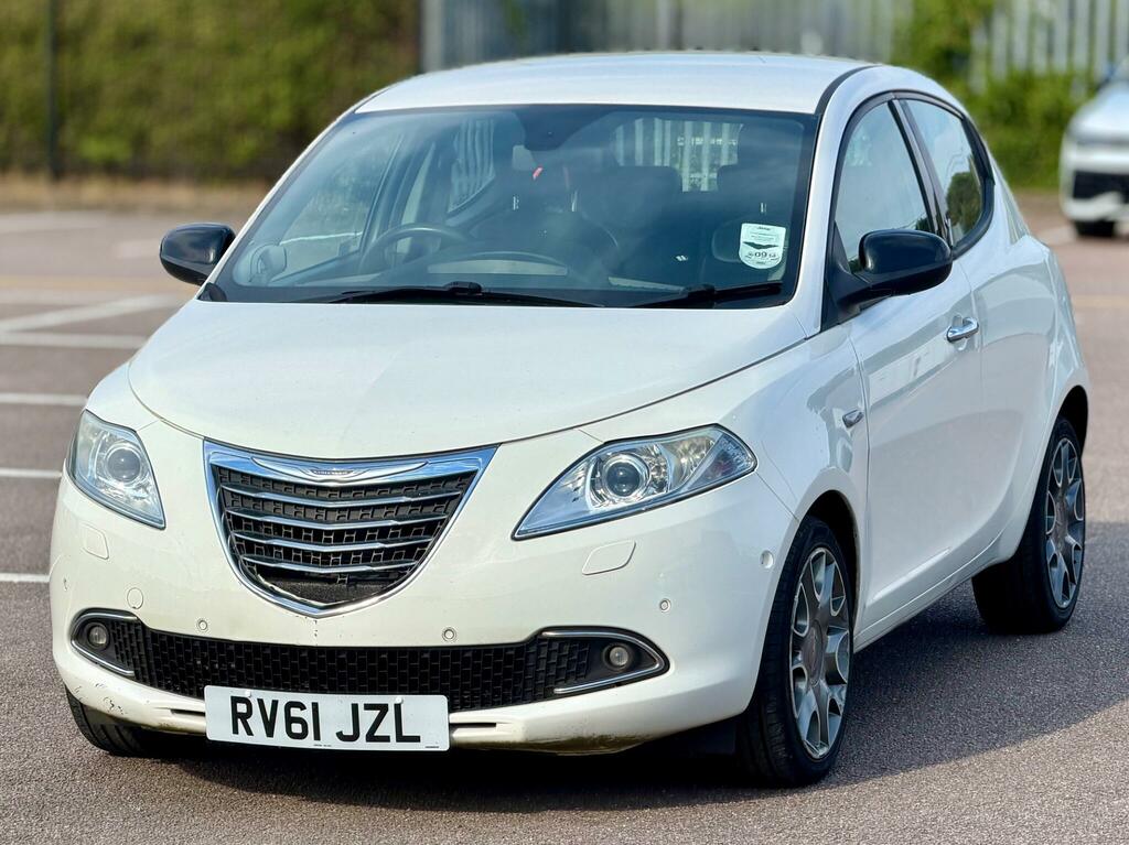 Chrysler Ypsilon Limited RV61JZL White #6
