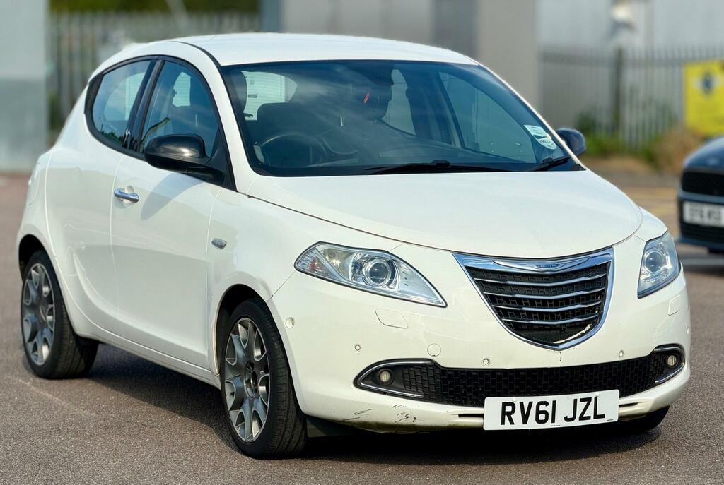Chrysler Ypsilon Limited RV61JZL White