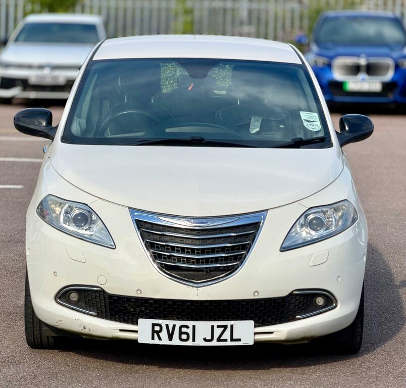Chrysler Ypsilon Limited RV61JZL White #4