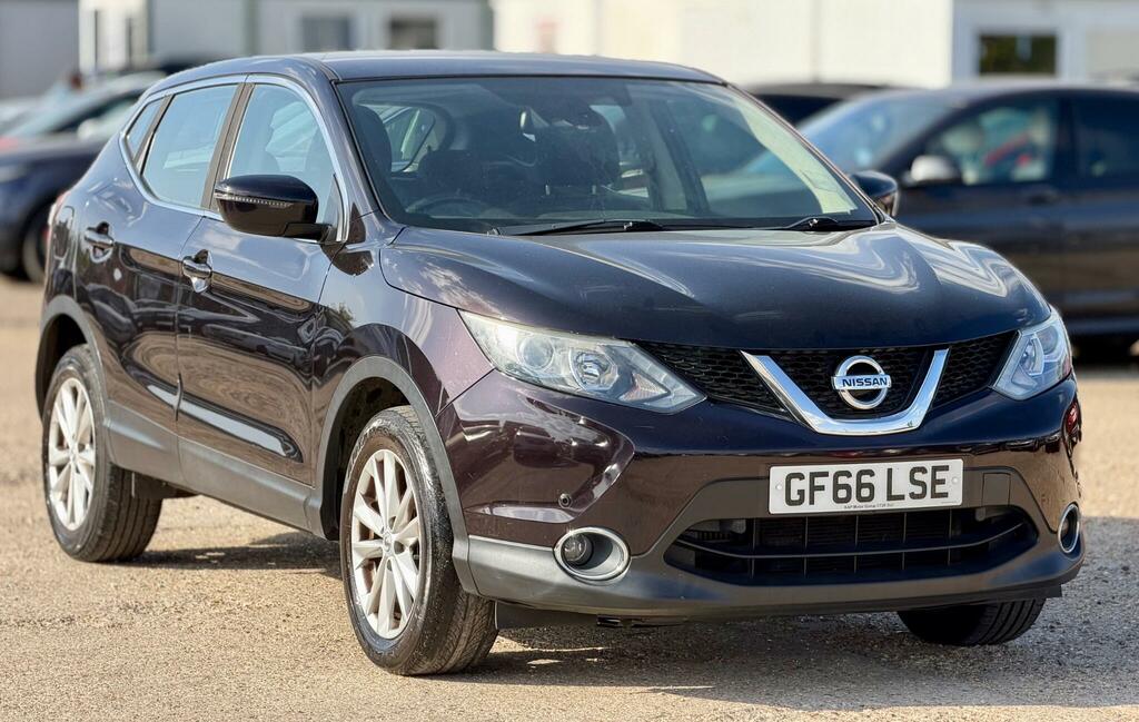 Nissan Qashqai 1.2 Dig-t Acenta 2Wd Euro 6 Ss Black