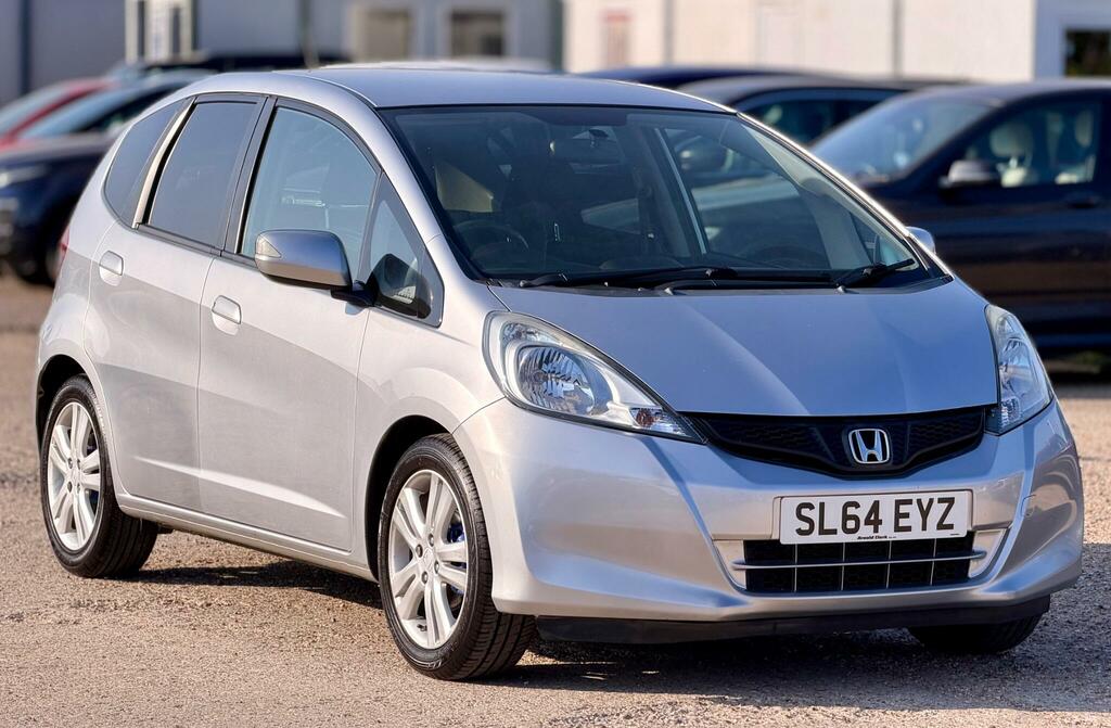 Honda Jazz Es Plus Silver