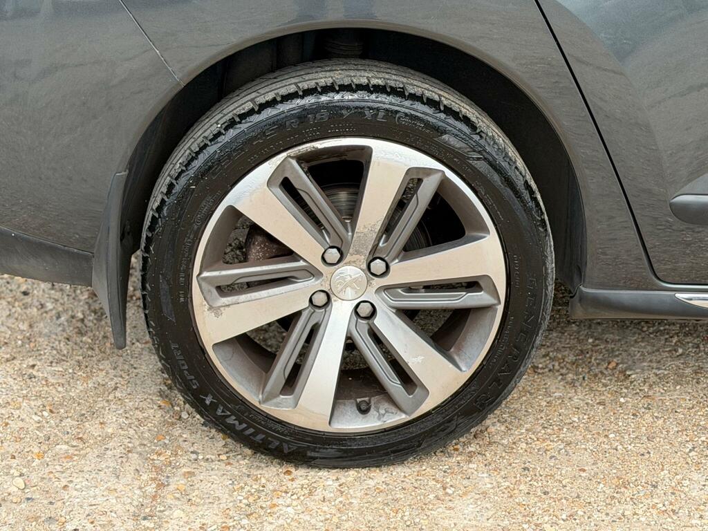 Peugeot 3008 Active Silver #37