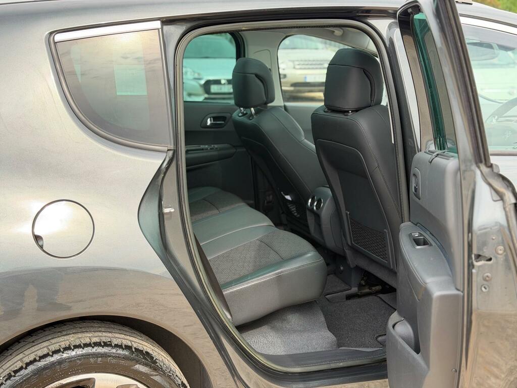 Peugeot 3008 Active Silver #29