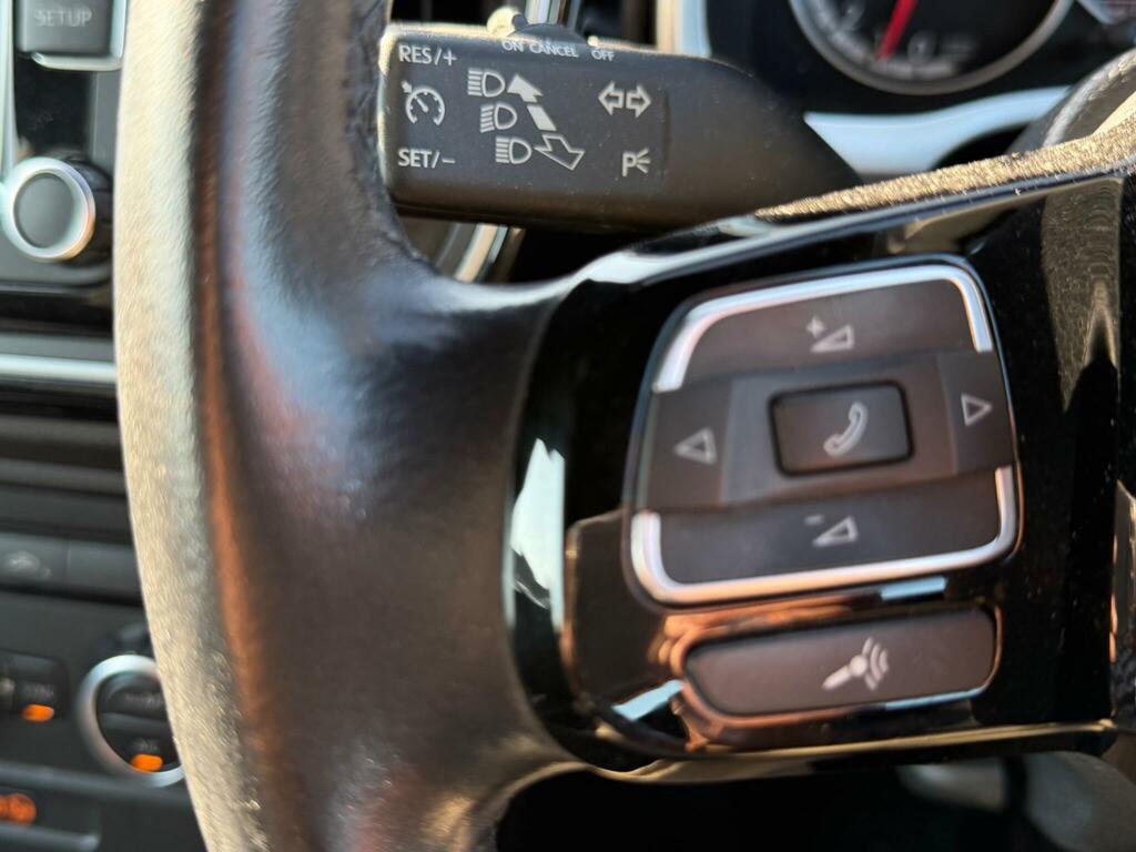 Volkswagen Beetle 2.0 Design Tdi 139 Bhp White #29