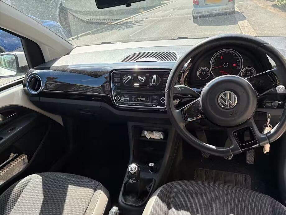 Volkswagen Up High Up White #5