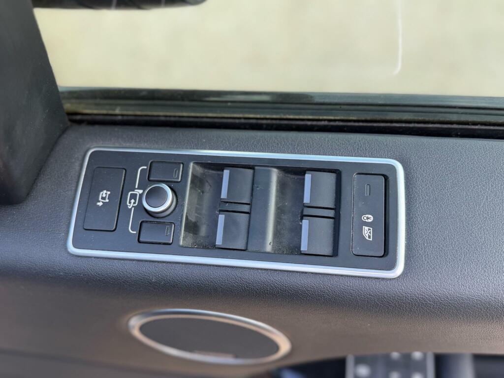 Land Rover Range Rover Autobiography Black #31