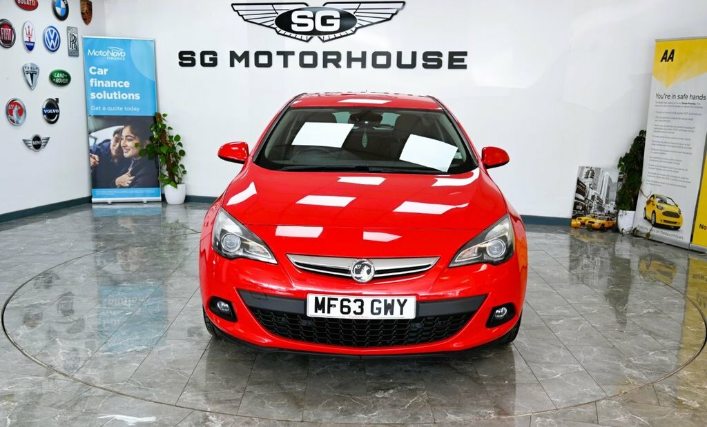Vauxhall Astra GTC 1.6L Sri Red #6