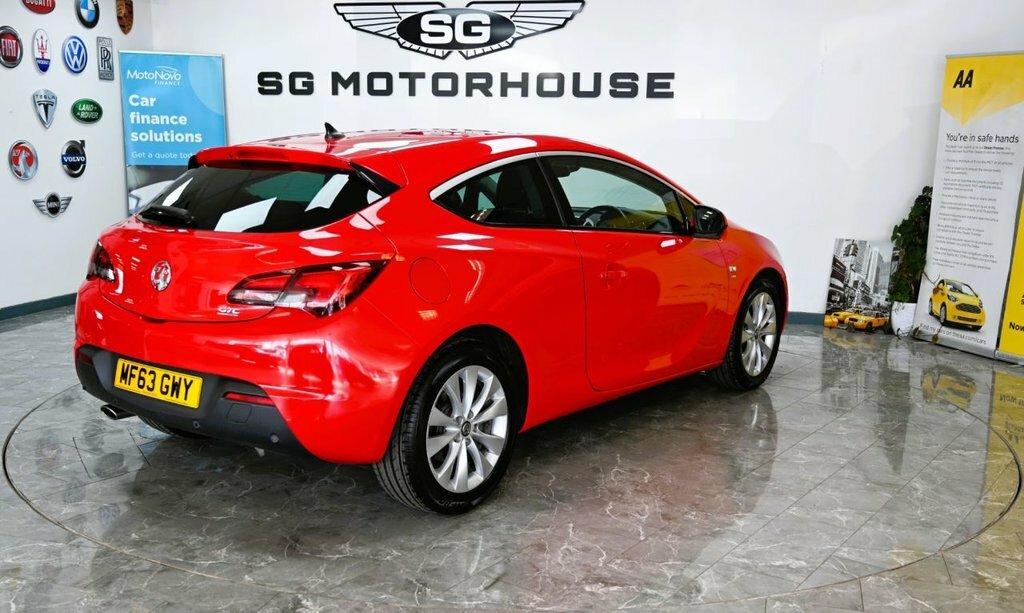 Vauxhall Astra GTC 1.6T 16V Sri Euro 5 White #20