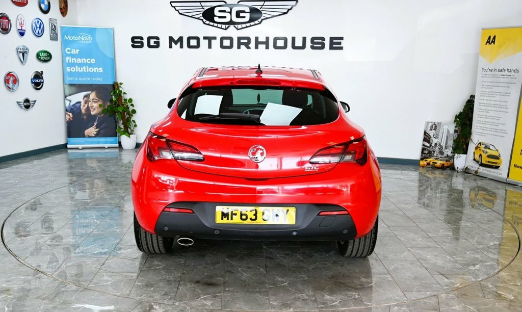 Vauxhall Astra GTC 1.6T 16V Sri Euro 5 White #7