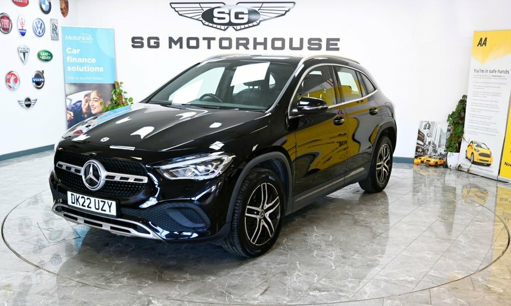 Mercedes-Benz GLA Class 200 Amg Line Executive Suv 7G-dct Eur Black #14