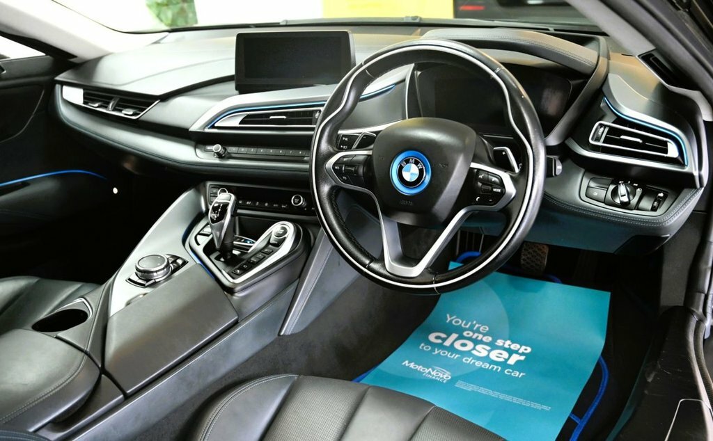 BMW i8 2dr Auto White #11