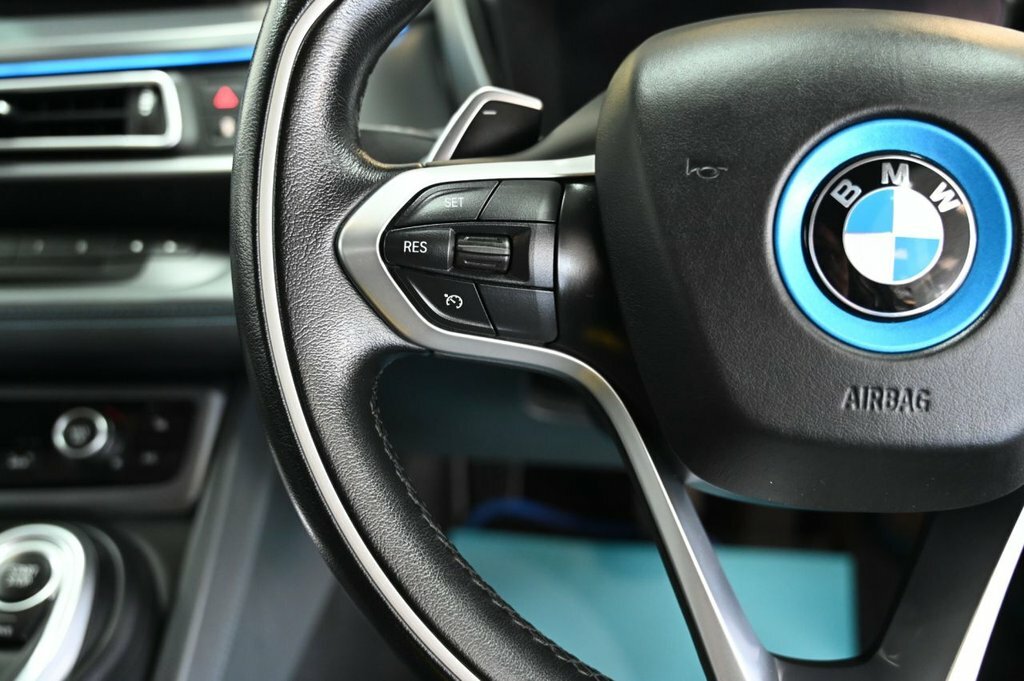 BMW i8 2dr Auto White #22
